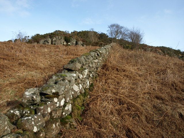 Drystone_dykenear_Kilmacolm_-_geograph_o